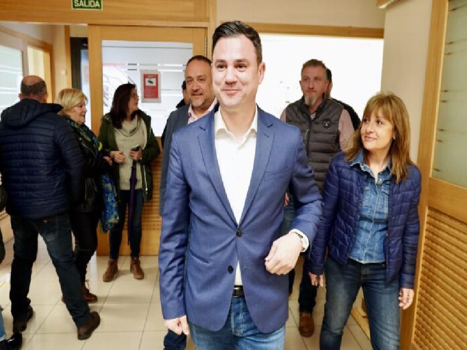 Un «60% de la militancia del PSOE» apoyaría a Cendón para la secretaría provincial del partido