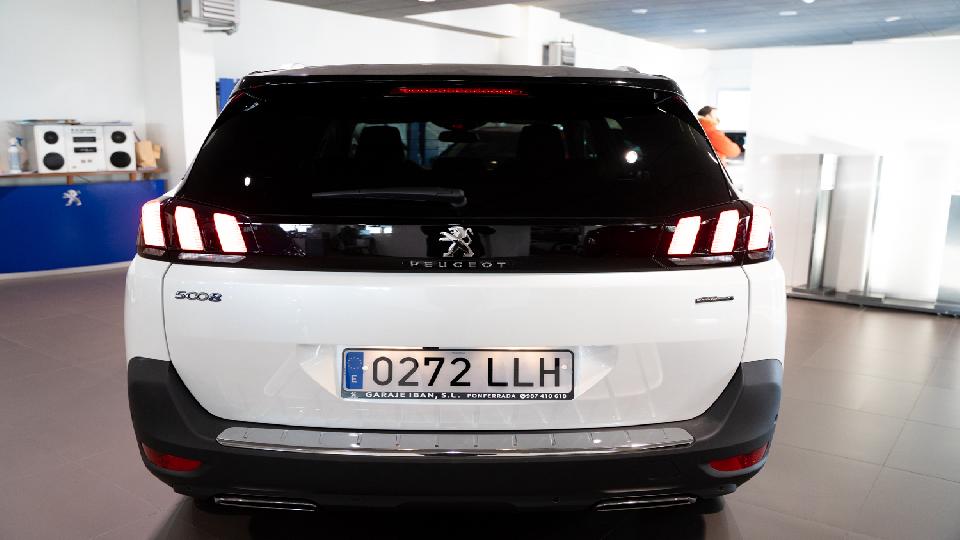 Peugeot 5008 Gt line 0272 LLH